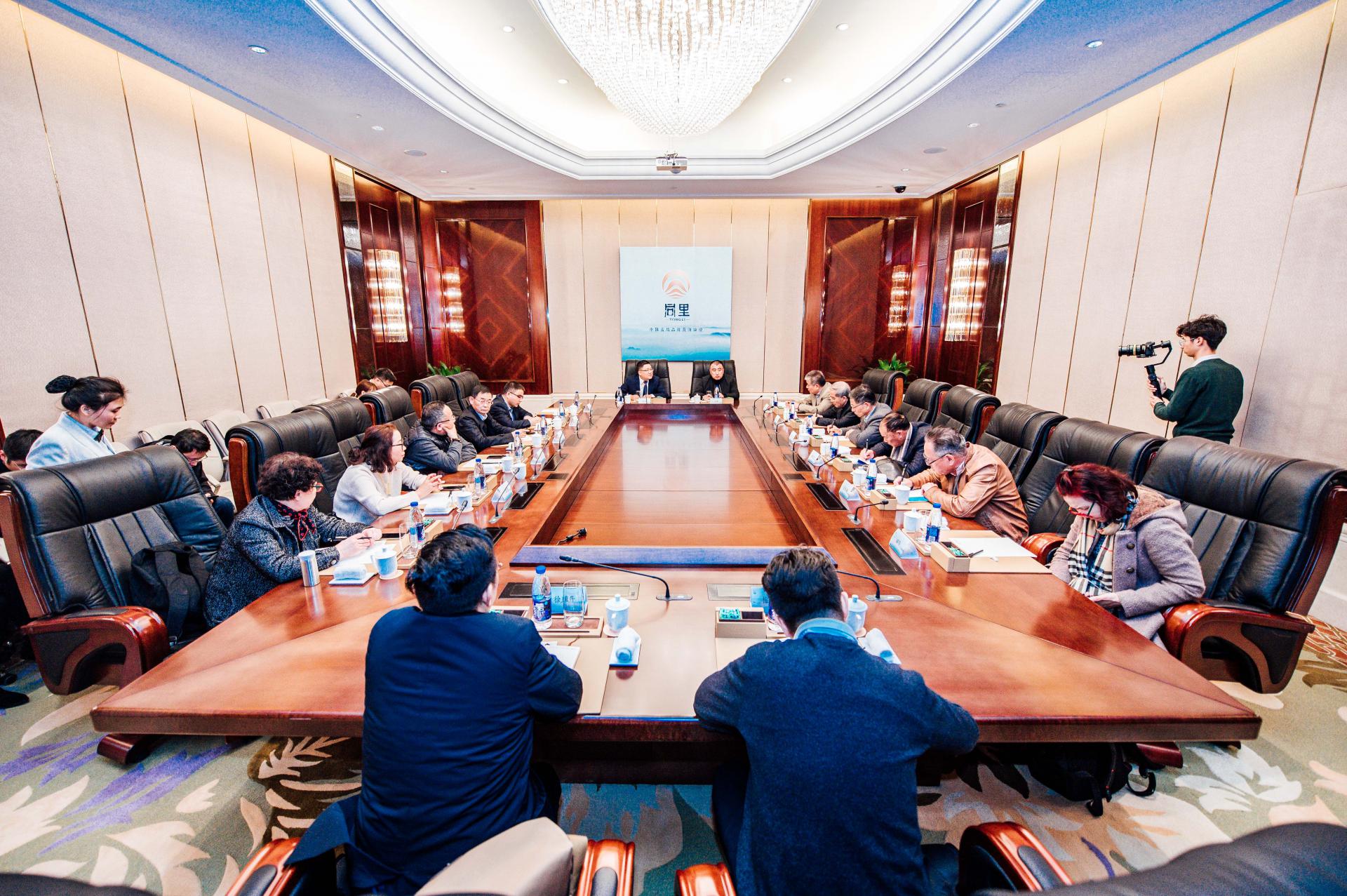 專家.jpg 專家.jpg